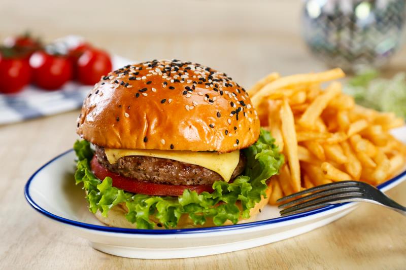 Best burger deals in Shanghai: Al's Diner