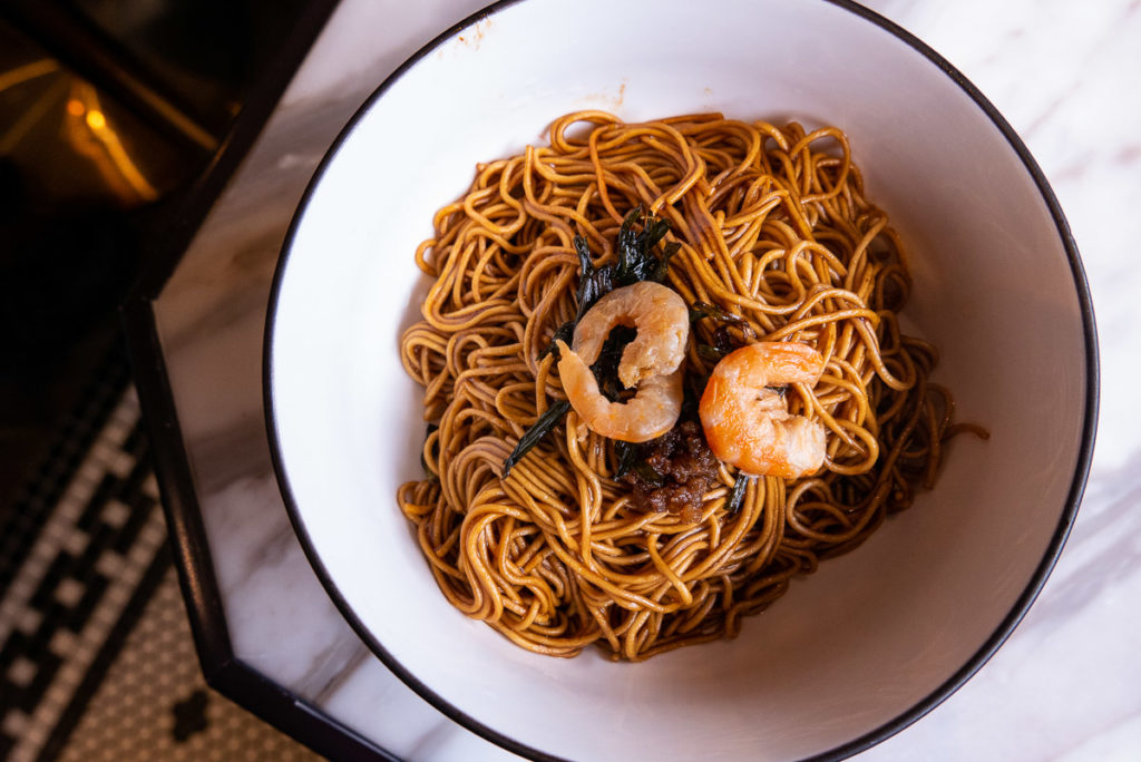 Scallion oil noodles at Man Long Chun, a local Chinese restaurant in Shanghai serving xiaolongbao. Photo by Rachel Gouk.