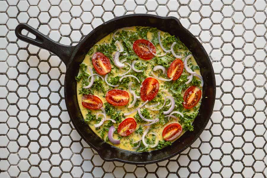 Baked Frittata. Easy recipes with plant-based egg alternative JUST Egg. Photos by Rachel Gouk @ Nomfluence.