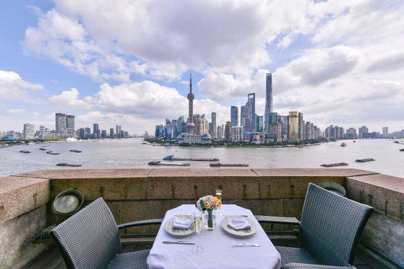 Sunday Brunch in Shanghai: The Cathay Room, Peace Hotel. 