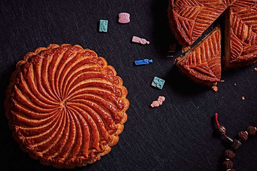 Where to buy galette de rois, king cake in Shanghai. La Parisienne bakery.