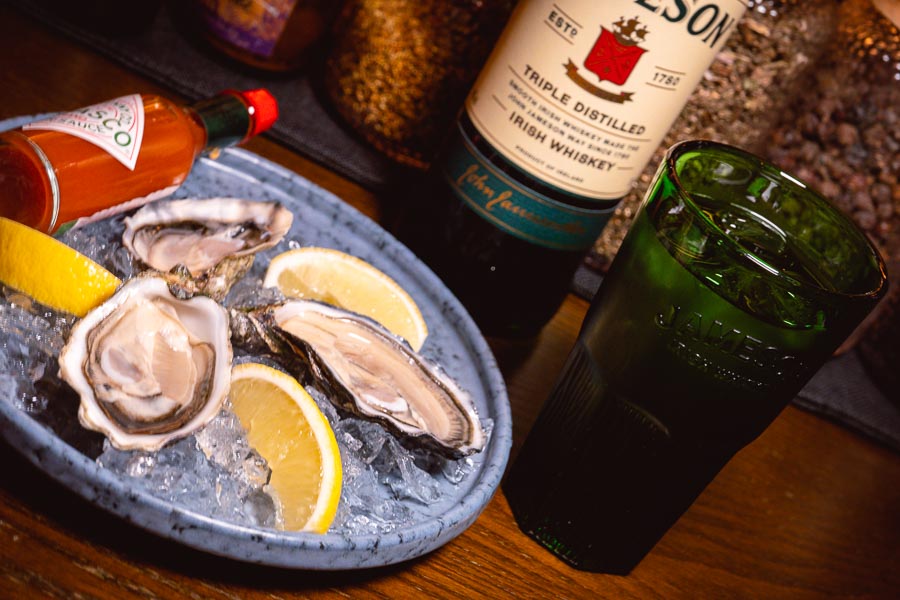 8 Excellent Shanghai Bars for Cocktails & Oysters - Nomfluence