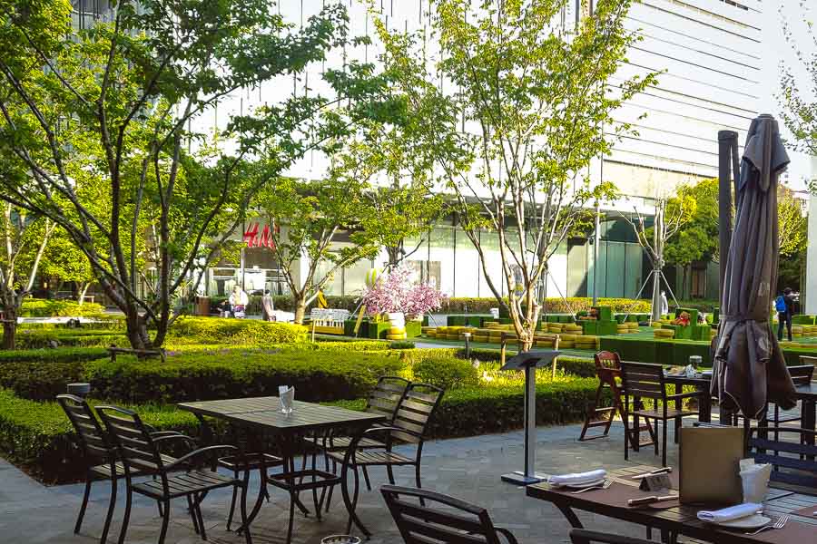 Outdoor terrace seating at Morton's Grille Changning in Shanghai. Photo by Rachel Gouk @ Nomfluence.