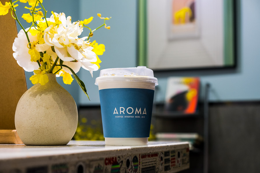 Coffee Aroma. Cafes and coffee shops in Shanghai. Photo by Rachel Gouk @ Nomfluence. 