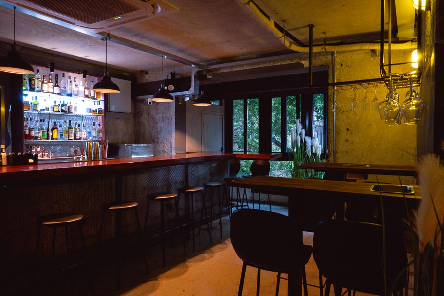 ROZO is a casual wine bar and restaurant in Jing'an, Shanghai. Photo by Rachel Gouk @ Nomfluence.