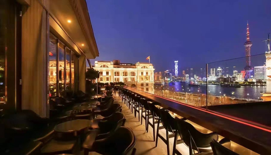 The Fellas, an Italian restaurant and bar with a terrace on the Bund, Shanghai. Happy hours in Shanghai. @ Nomfluence