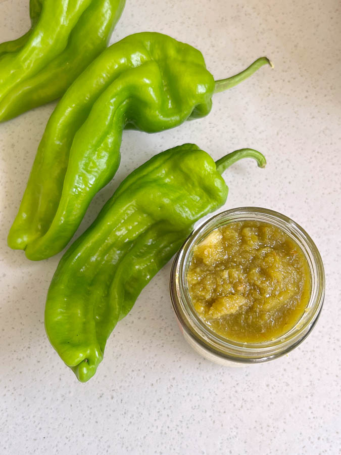 Recipe for Relish: How to make green pepper relish at home. Recipe by Rachel Gouk @ Nomfluence. 