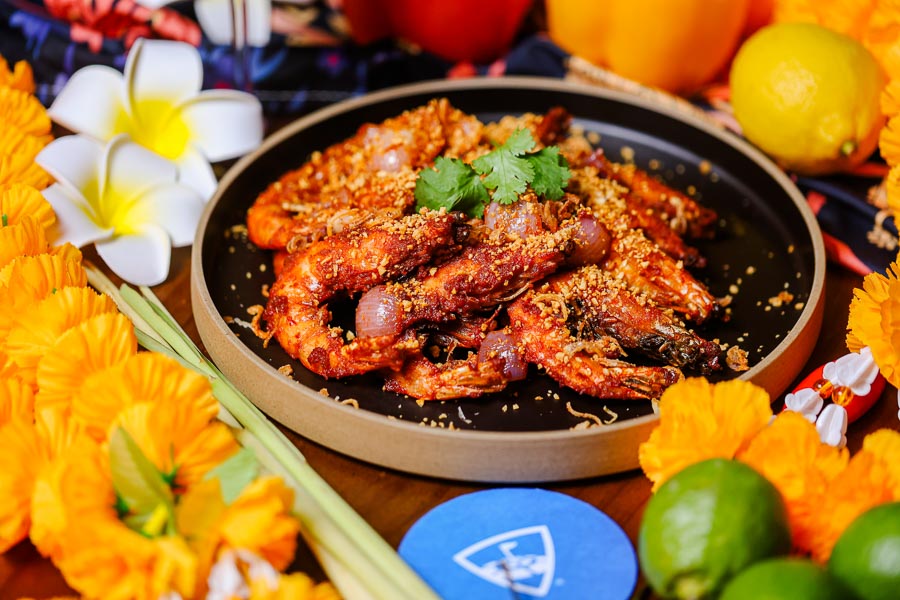 Lounge by Topgolf hosts chef Joey Cheong for a nasi lemak buffet.