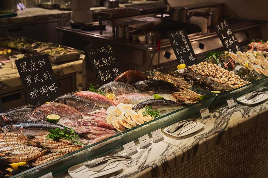Seafood dinner with free-flow at The Waldorf Astoria Shanghai. 