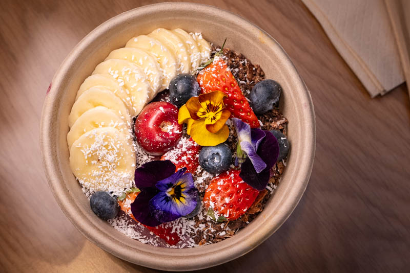 New restaurant opening in Jing'an, Shanghai: iRaw&Rock for smoothie bowls.