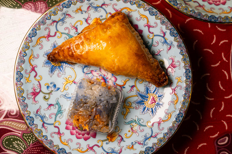 Nectar is a dessert shop in Shanghai specializing nyonya kuih, desserts from the Peranakan culture.