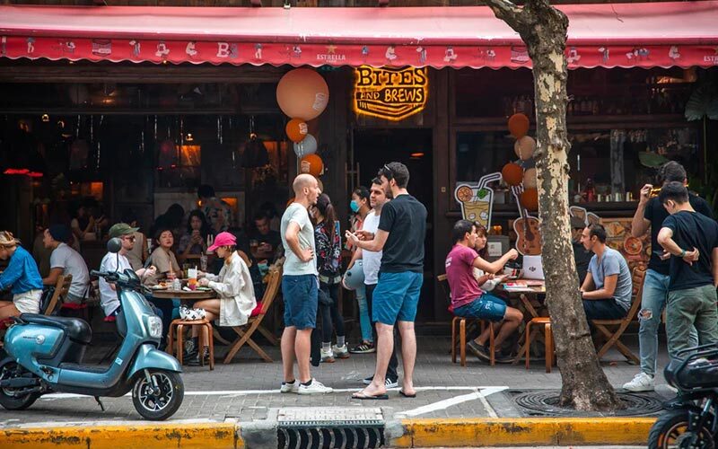Bites & Brews is a western restaurant and sandwichery in Jing'an, Shanghai