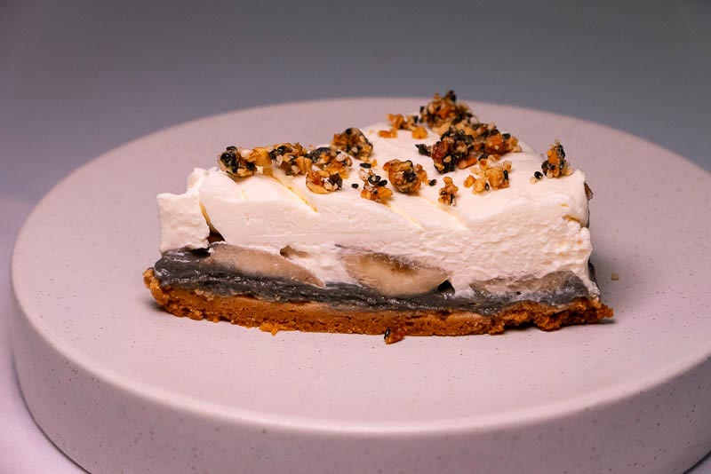 Salt-Less is a creative vegetarian restaurant in Shanghai serving Chinese and Western inspired dishes.