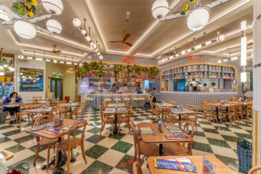 Capri by Bottega is a Mediterranean restaurant and pizzeria specializing in Napoli cuisine