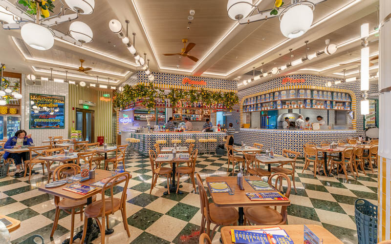 Capri by Bottega is a Mediterranean restaurant and pizzeria specializing in Napoli cuisine