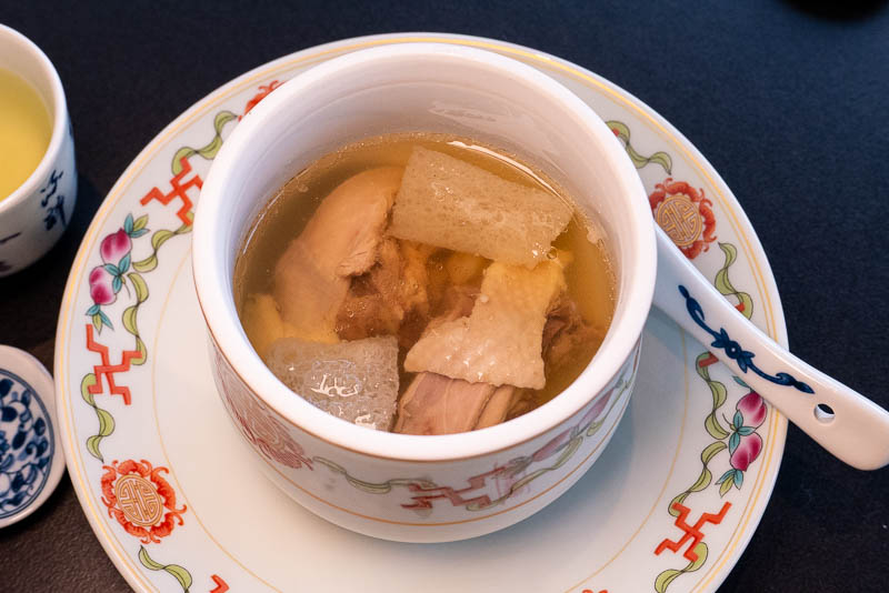 Wang Lu is a Chinese restaurant in Shanghai that specializes in Jiangxi cuisine.