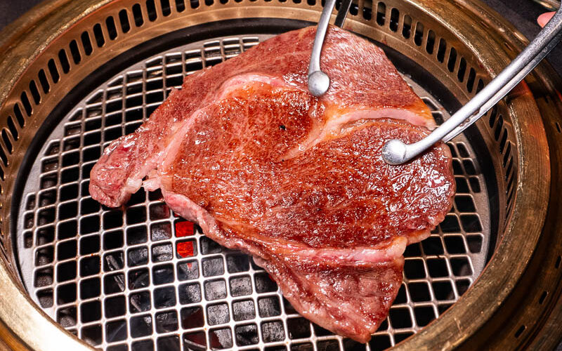 Aburi-En is a Japanese wagyu restaurant in Pudong Kerry Center, Shanghai