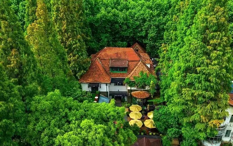 Villa 321 Le Bec / Bistro Le Bec closes its former French concession location, pending relocation to the Bund. Shanghai March 2026.