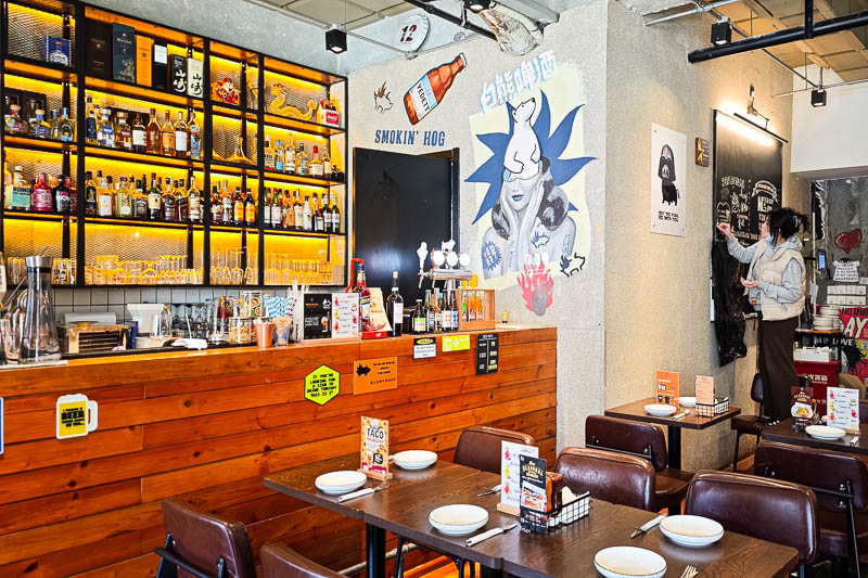 Smokin' Hog - American barbecue restaurant in Jing'an, Shanghai