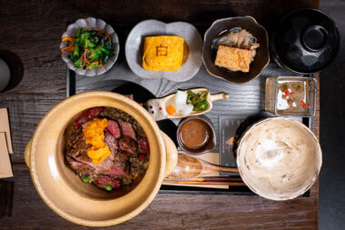 White Foods is a contemporary Chinese restaurant specializing in rice sets and matcha desserts, located in the former French concession of Shanghai.