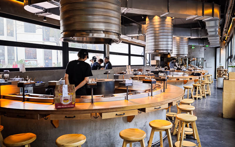 Hikiniku To Come, Tokyo-famous Japanese hamburger steak over rice opens in Shanghai.