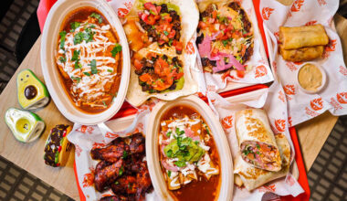 Smokin Bowl - fast-casual bowls, sandwiches and cinnamon rolls by barbecue restaurant Smokin' Hog in Shanghai