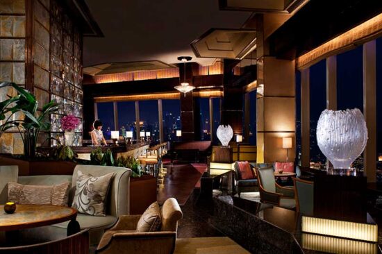 Aura Lounge, Ritz-Carlton Shanghai Pudong, skyline views and live jazz