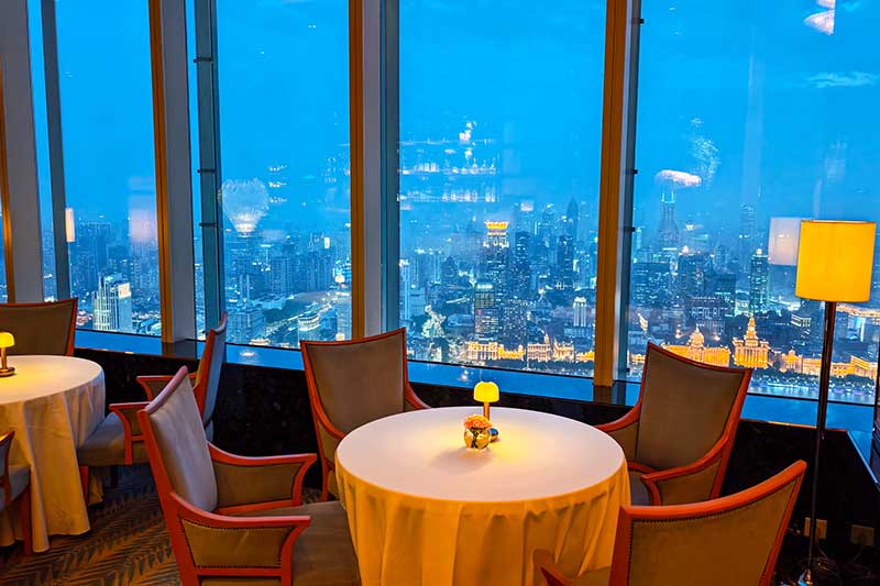 Aura Lounge, Ritz-Carlton Shanghai Pudong, skyline views and live jazz
