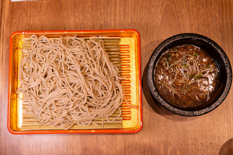 Soba Monbei (纹兵卫) is a longstanding Japanese soba noodle shop that has been serving Shanghai since 2007.