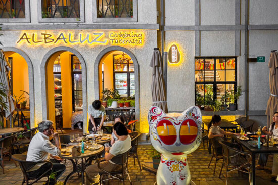 Albaluz is a traditional Spanish restaurant in Shanghai