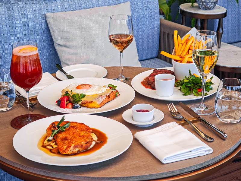 Spago Shanghai - free flow brunch on the Bund.